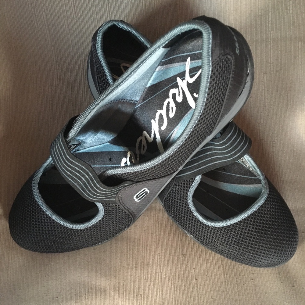 Sketchers slip on shoe